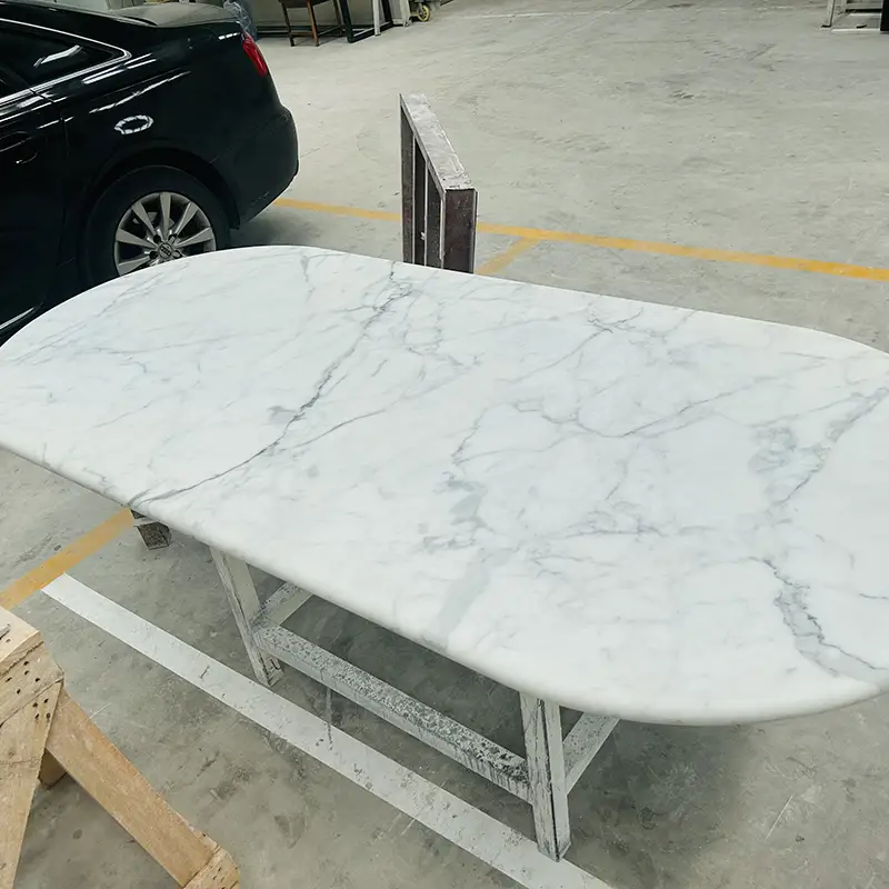 Bianco Carrara márvány asztal